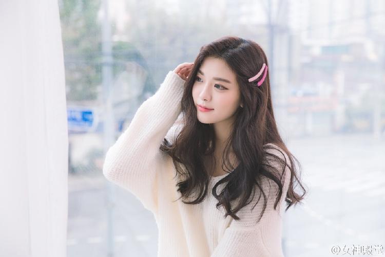 黄仁勋年内第三次访华，用这个词形容中国AI产业